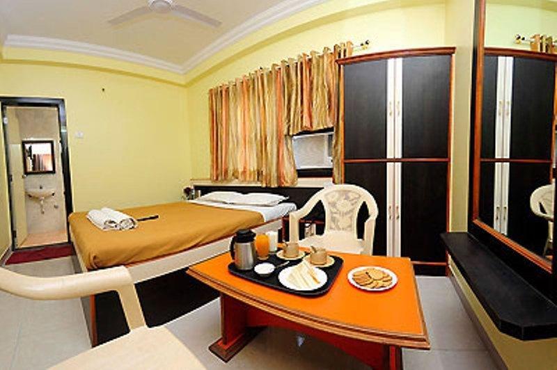 Sai Ganesh Hotel Shirdi Camera foto