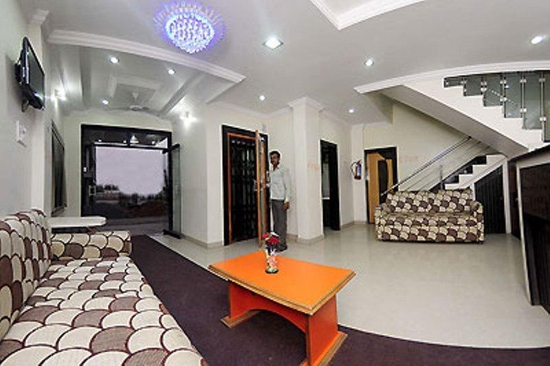 Sai Ganesh Hotel Shirdi Esterno foto