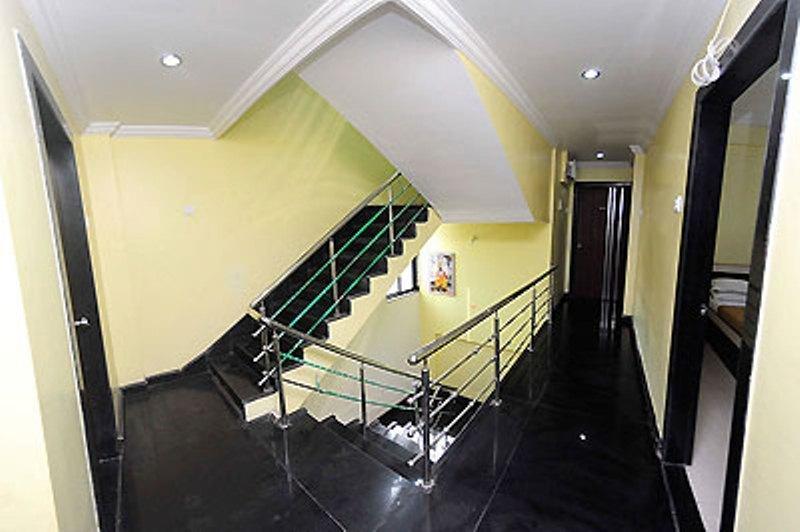 Sai Ganesh Hotel Shirdi Esterno foto